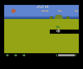 Planet Patrol atari screenshot