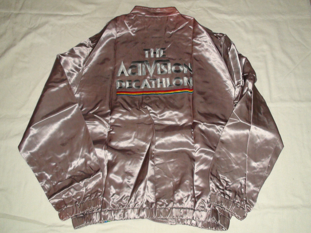 Decathlon Jogging Suit Back
