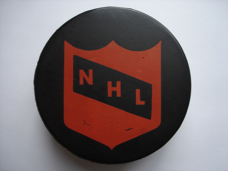 Ice Hockey Puck Back
